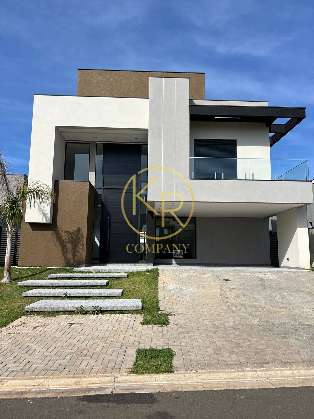 Casa de Condomínio à venda com 4 quartos, 364m² - Foto 1