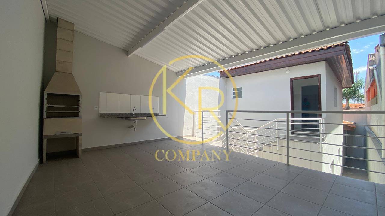 Sobrado à venda com 3 quartos, 174m² - Foto 1