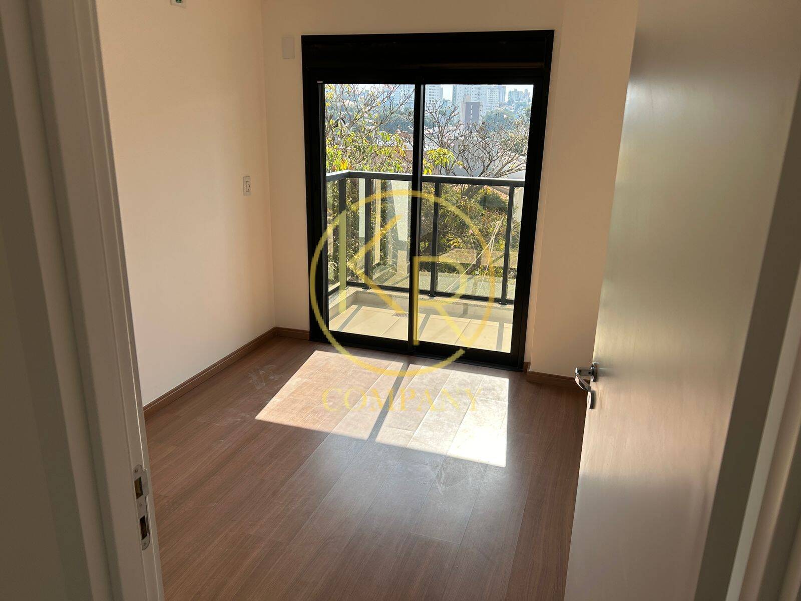 Apartamento à venda com 2 quartos, 85m² - Foto 10