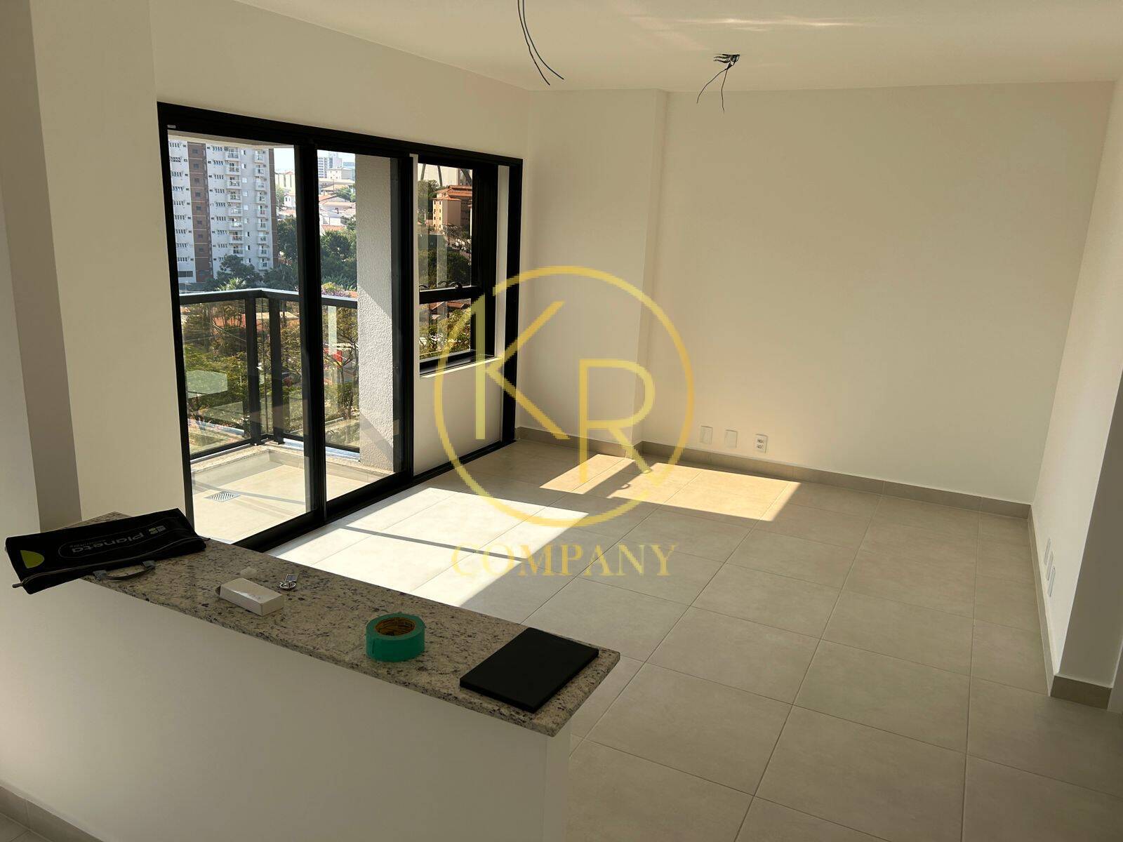 Apartamento à venda com 2 quartos, 85m² - Foto 1