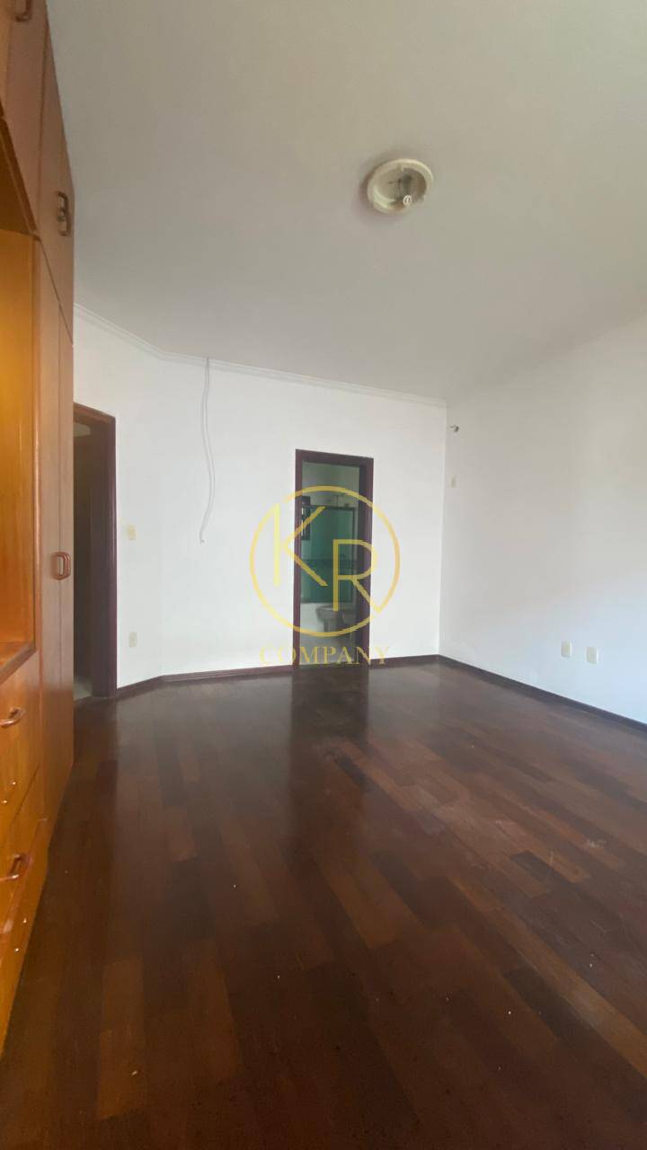 Apartamento à venda com 3 quartos, 266m² - Foto 32