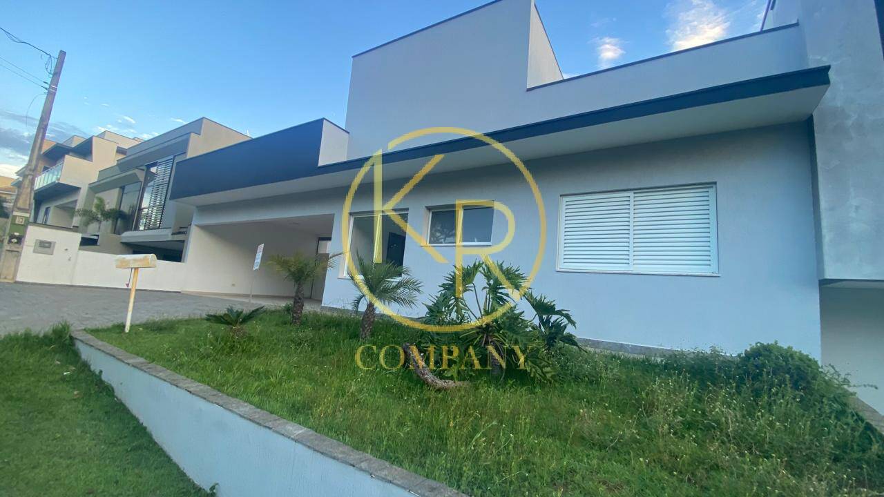 Casa de Condomínio à venda com 3 quartos, 180m² - Foto 1