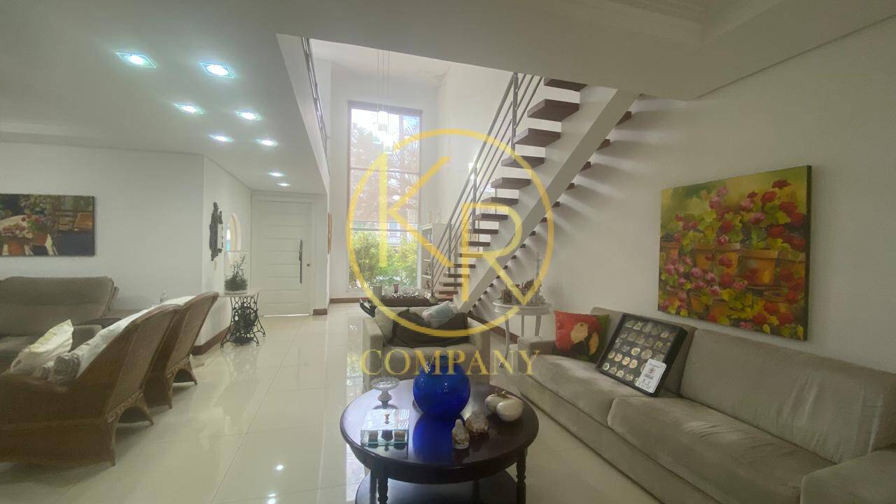 Casa de Condomínio à venda com 3 quartos, 270m² - Foto 4