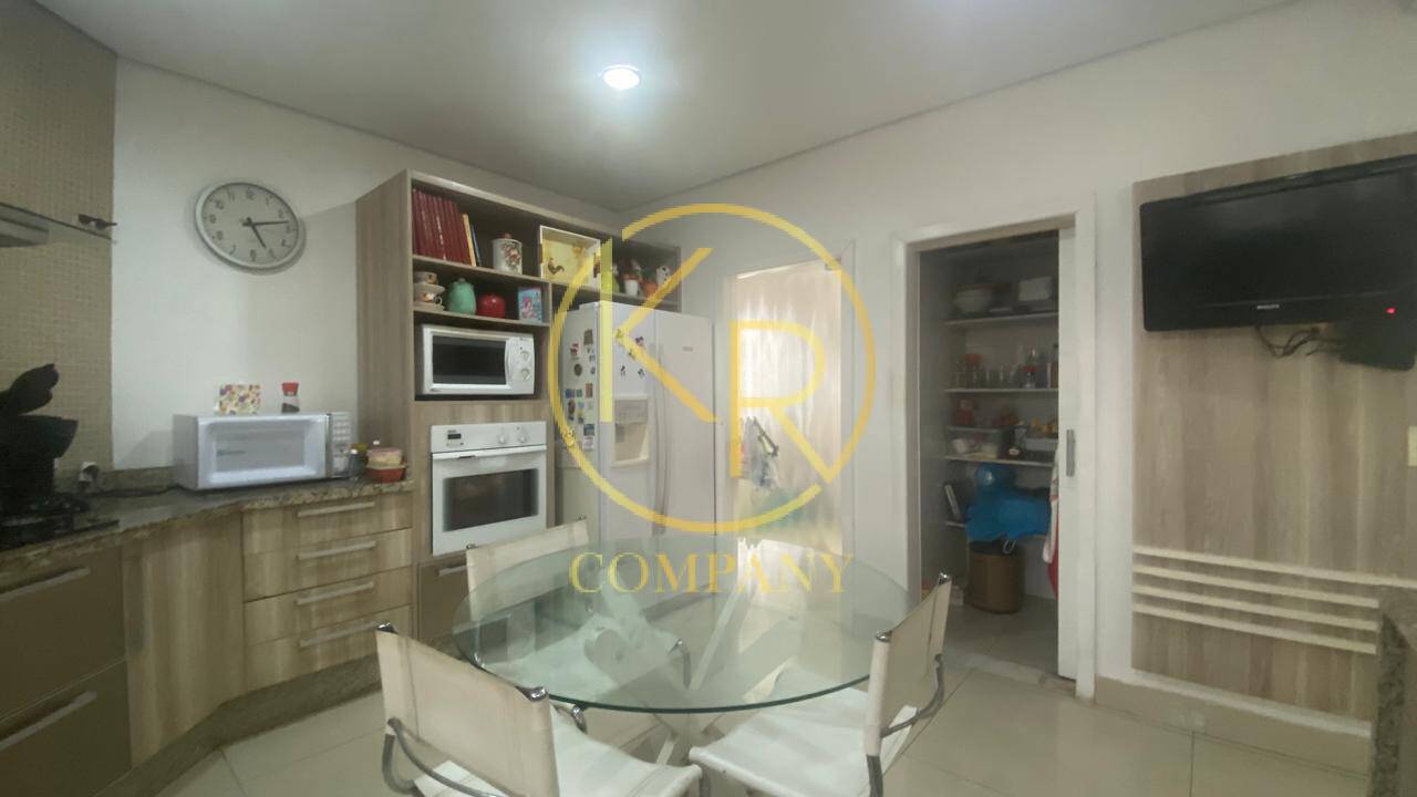 Casa de Condomínio à venda com 3 quartos, 270m² - Foto 13